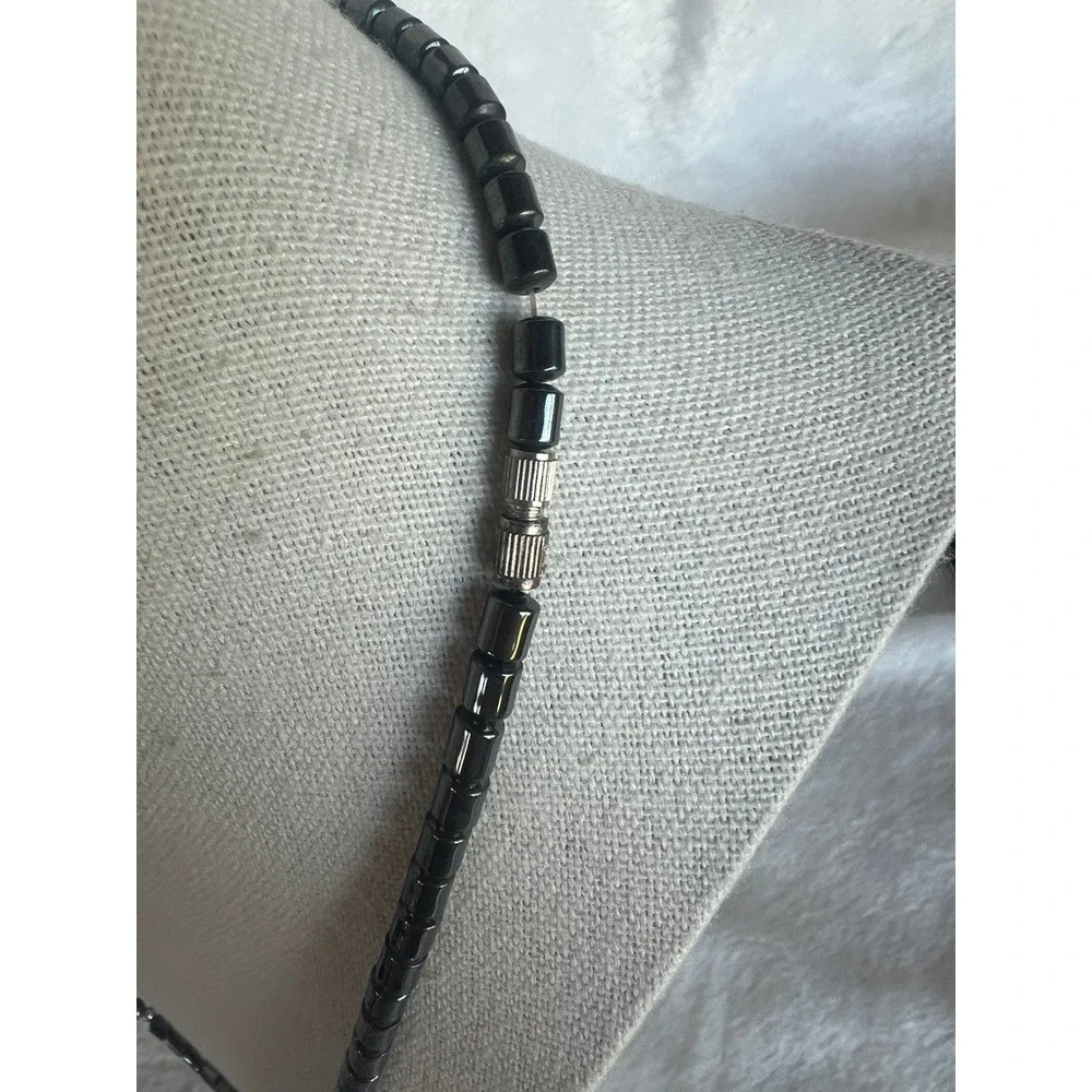 Hematite Bead Necklace Y2K Goth 20" Black Heart Silver Tone Minimalist Necklace - Picture 8 of 13